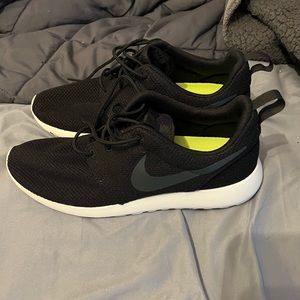 Mens Nike Roshe One